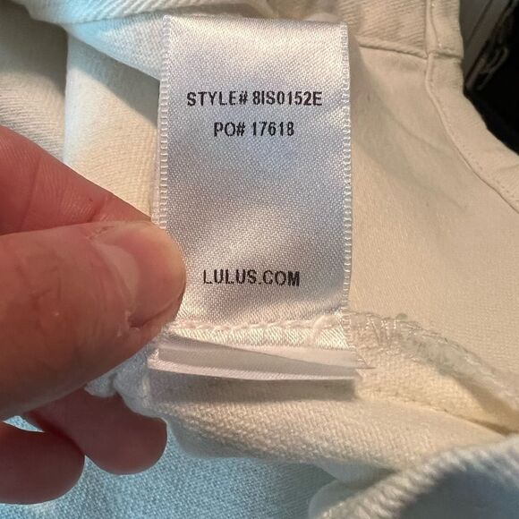 NWT! Lulu’s no hesitation skirt - Picture 6 of 14